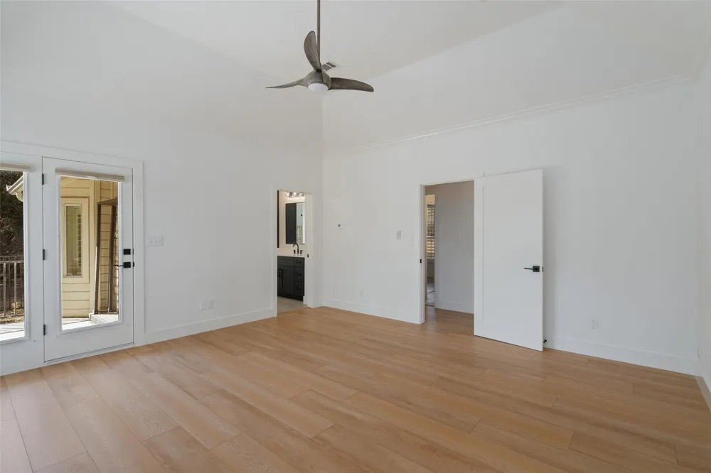 401 Roy Creek Lane Dripping Springs, TX 78620