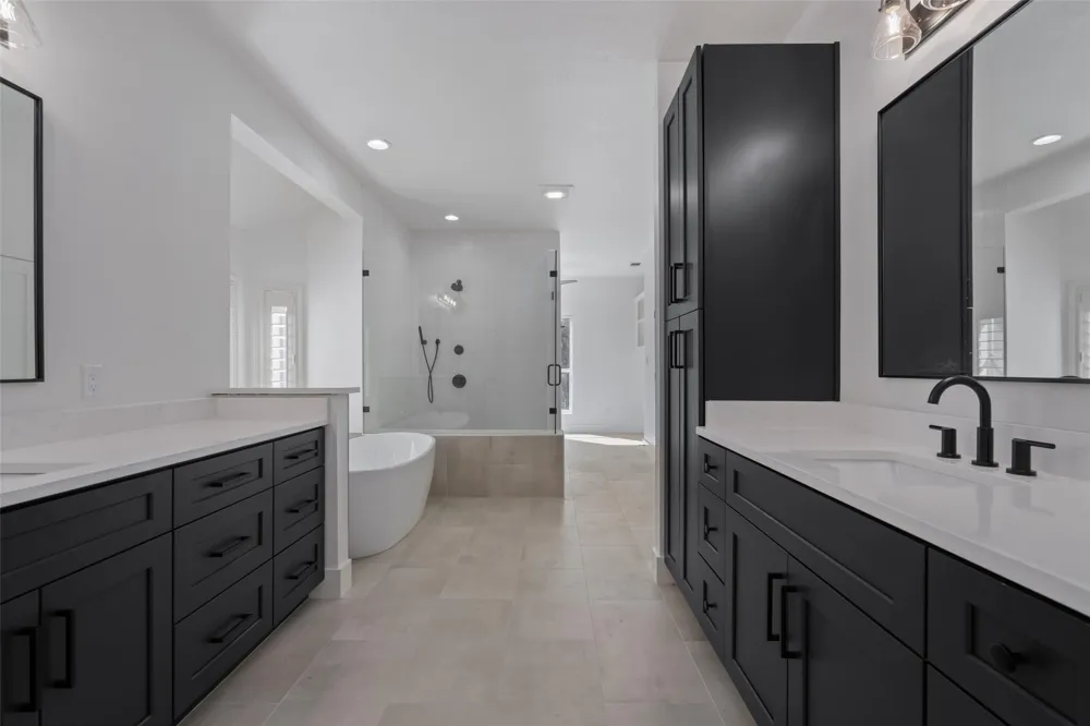 401 Roy Creek Lane Dripping Springs, TX 78620