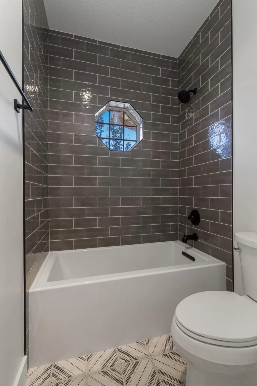 401 Roy Creek Lane Dripping Springs, TX 78620