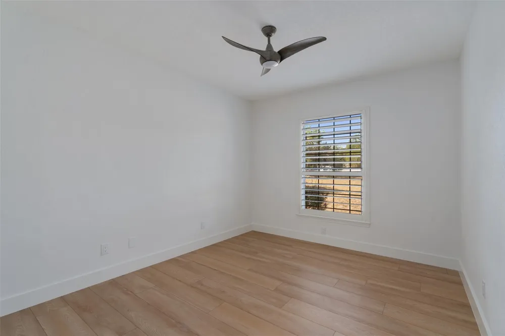401 Roy Creek Lane Dripping Springs, TX 78620