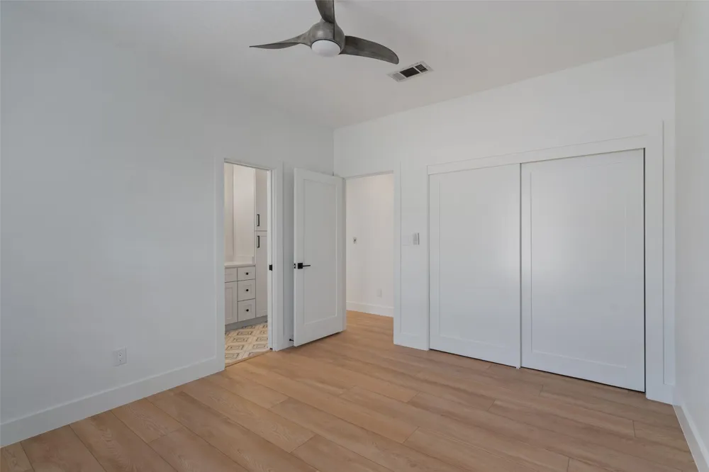401 Roy Creek Lane Dripping Springs, TX 78620