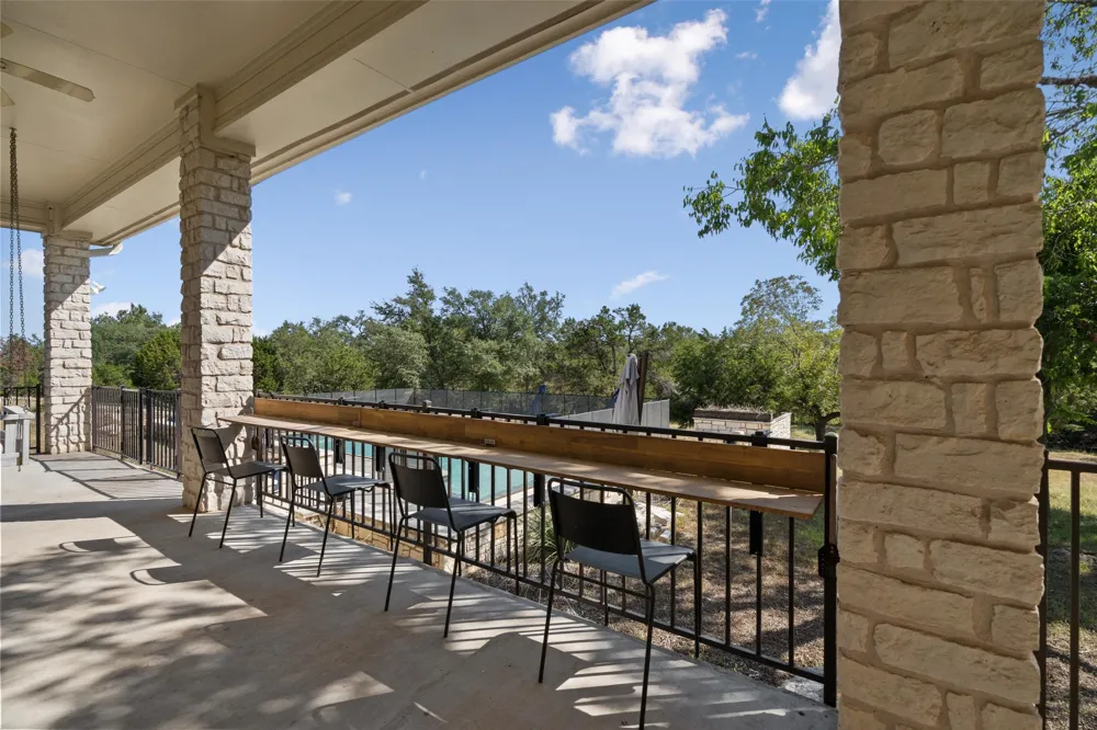 401 Roy Creek Lane Dripping Springs, TX 78620
