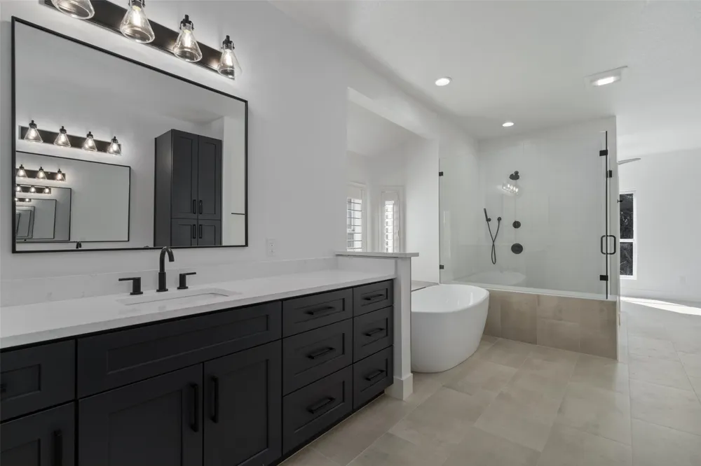 401 Roy Creek Lane Dripping Springs, TX 78620