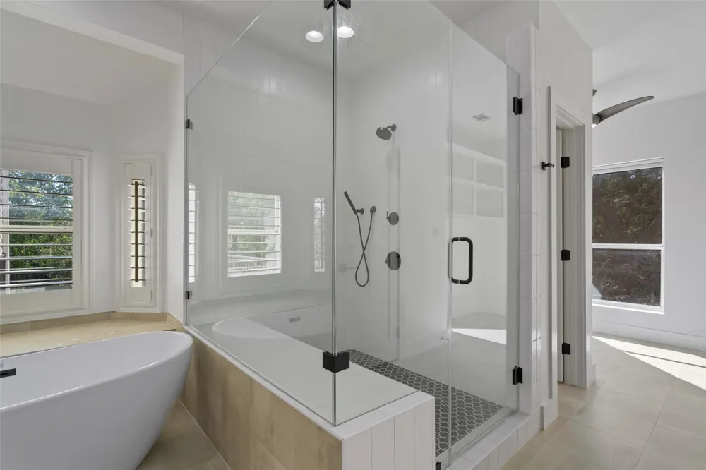 401 Roy Creek Lane Dripping Springs, TX 78620