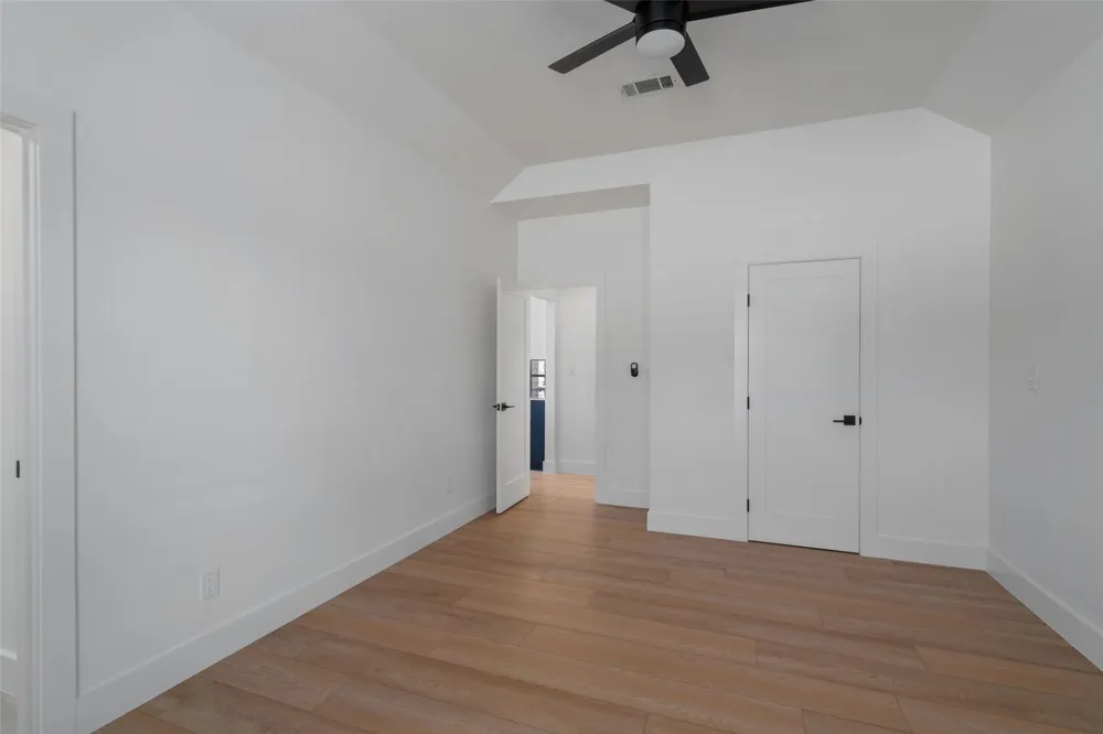 401 Roy Creek Lane Dripping Springs, TX 78620