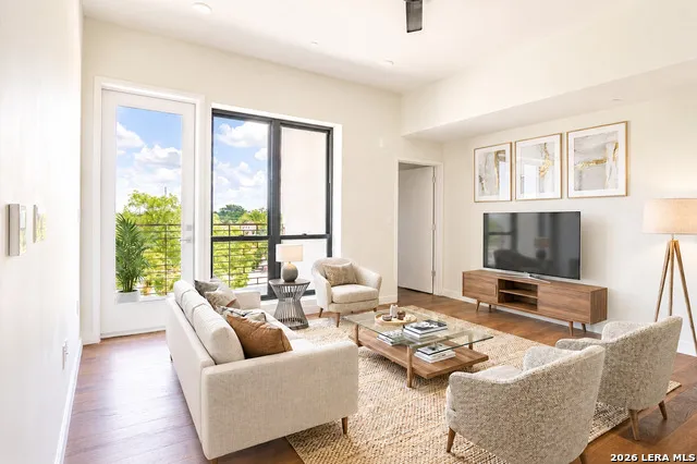 1322 E 12TH ST Unit 401 Austin, TX 78702