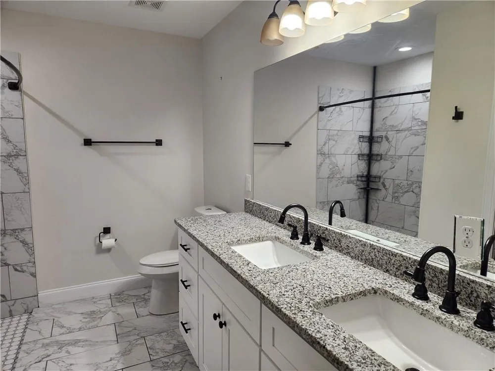 2465 Oak Grove Road Dahlonega, GA 30533