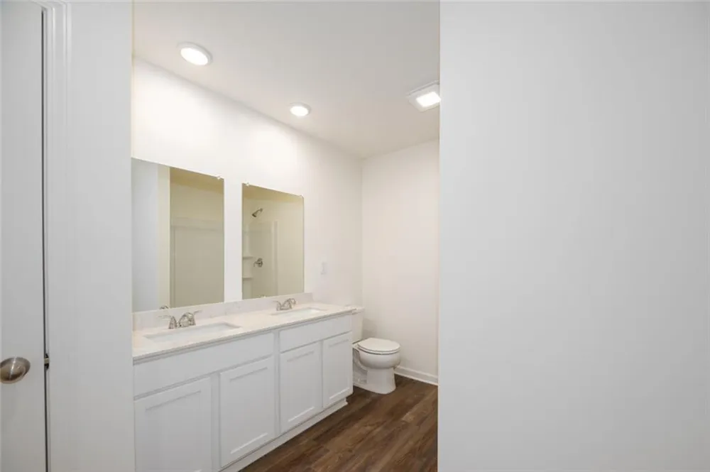 117 Turquoise Path Lizella, GA 31052