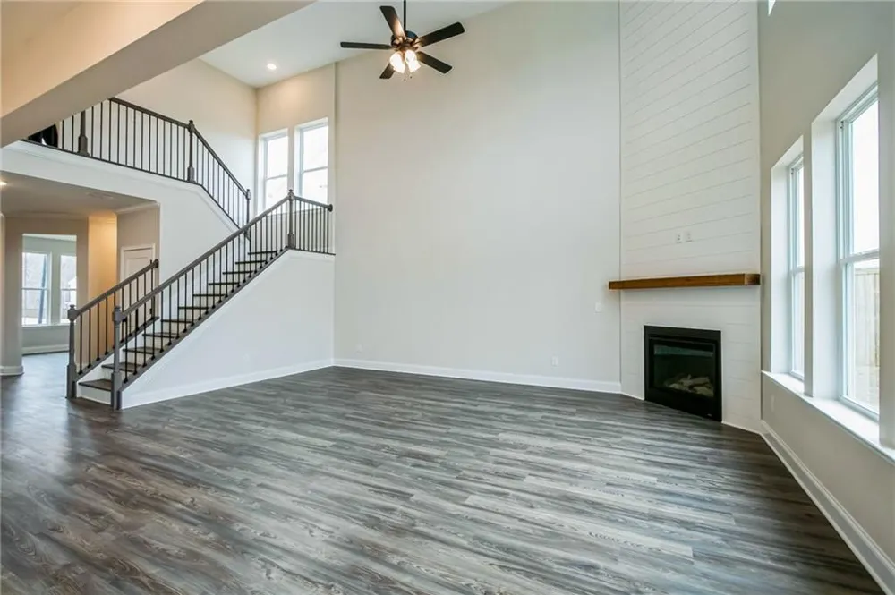 5374 Ridgetop Trail Sugar Hill, GA 30518