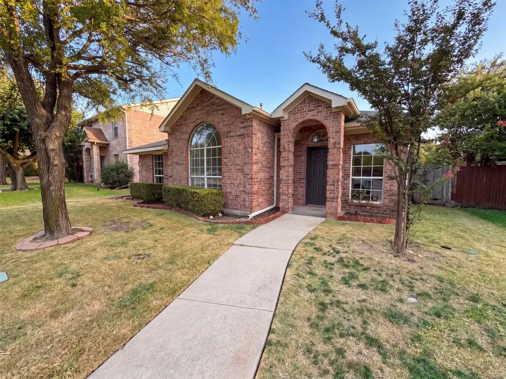 1406 Di Orio Drive Lewisville, TX 75067
