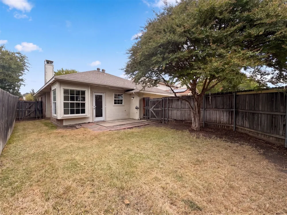 1406 Di Orio Drive Lewisville, TX 75067