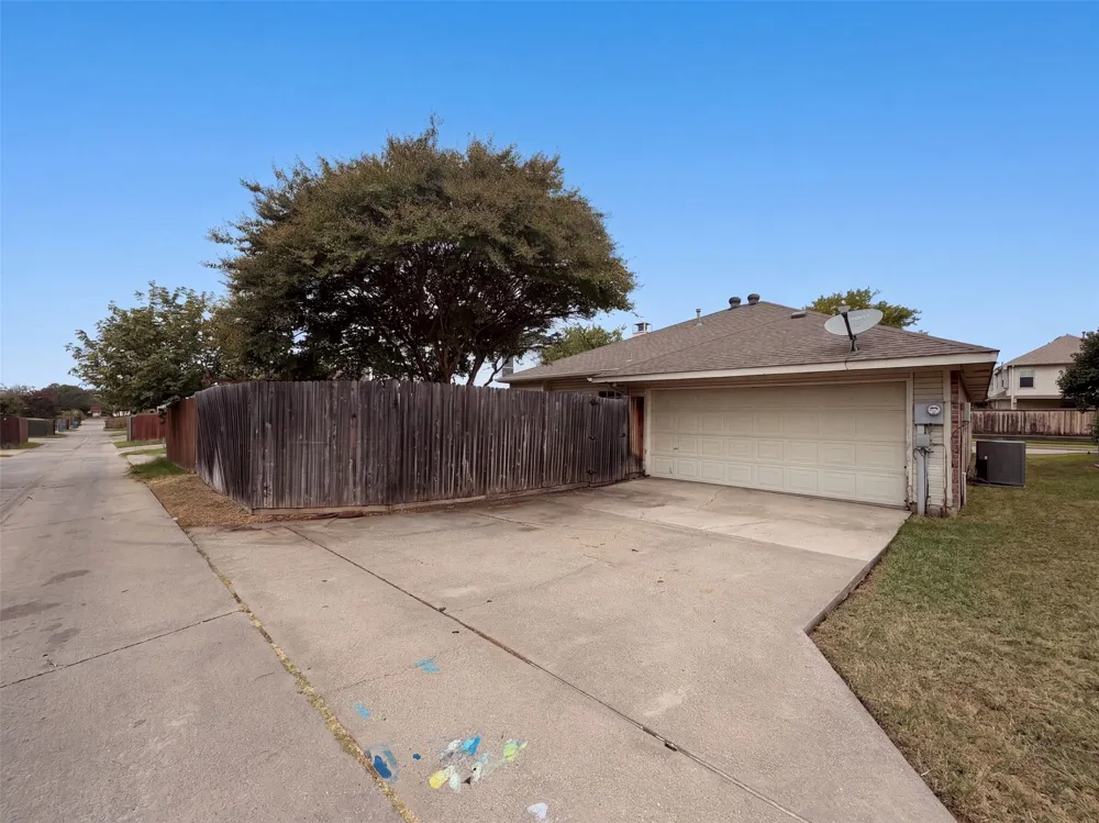 1406 Di Orio Drive Lewisville, TX 75067