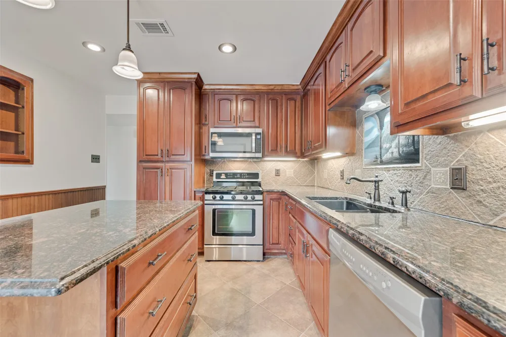 4612 Gleneagle Street Mesquite, TX 75150