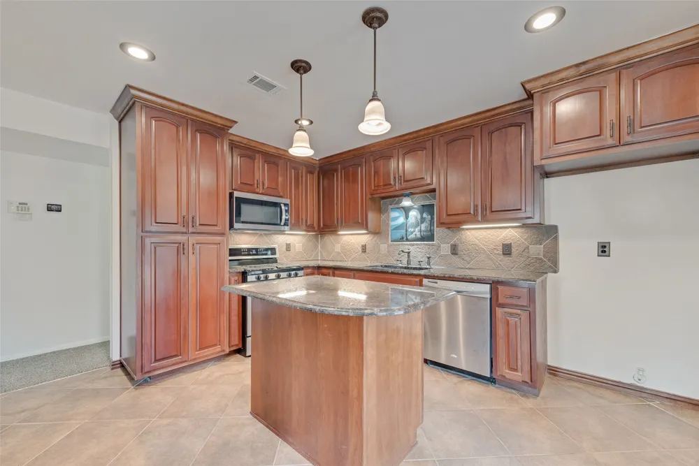 4612 Gleneagle Street Mesquite, TX 75150