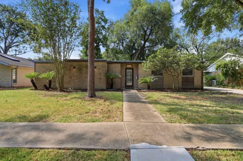 5515 Braesvalley Drive