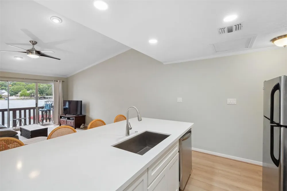 801 River Road #F120 Montgomery, TX 77356
