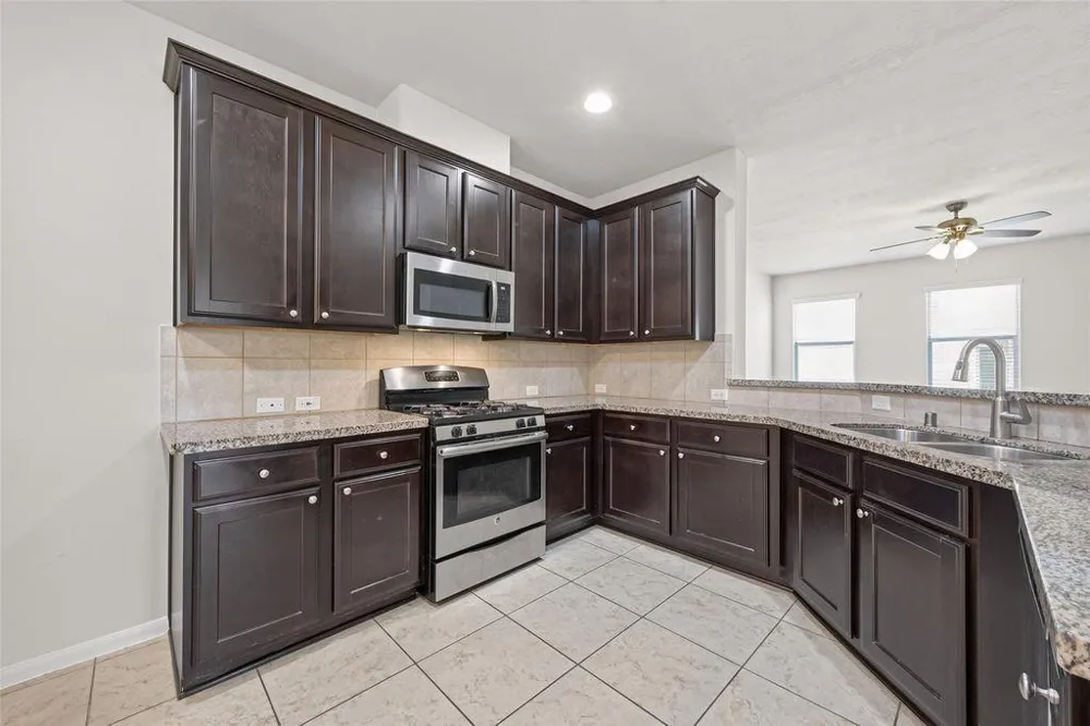 8506 Sunset Loch Drive Spring, TX 77379