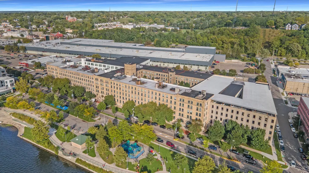 940 Monroe Avenue NW #228 Grand Rapids, MI 49503