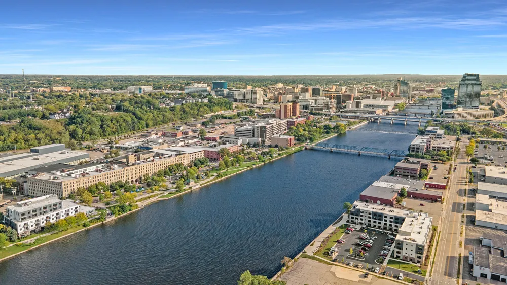 940 Monroe Avenue NW #228 Grand Rapids, MI 49503