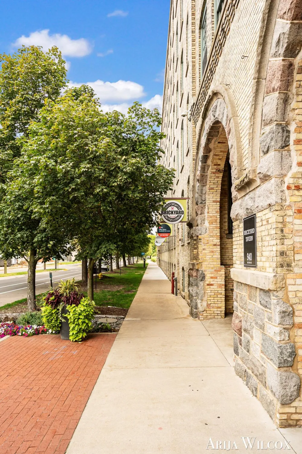 940 Monroe Avenue NW #228 Grand Rapids, MI 49503