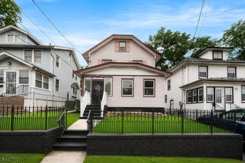 149 Summer Ave