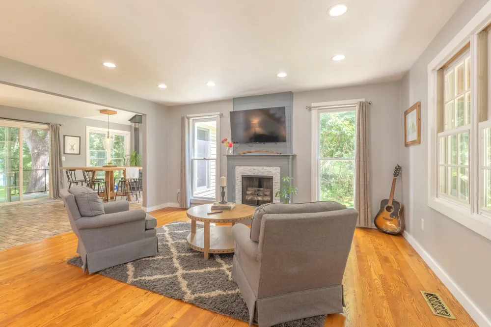 1375 E Osterhout Avenue Portage, MI 49002