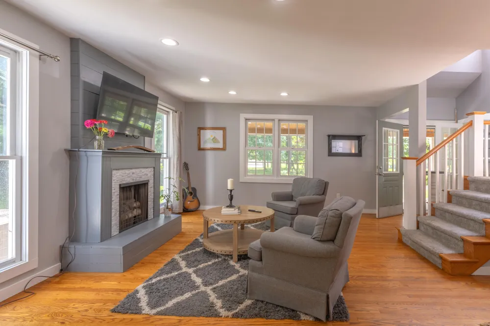 1375 E Osterhout Avenue Portage, MI 49002