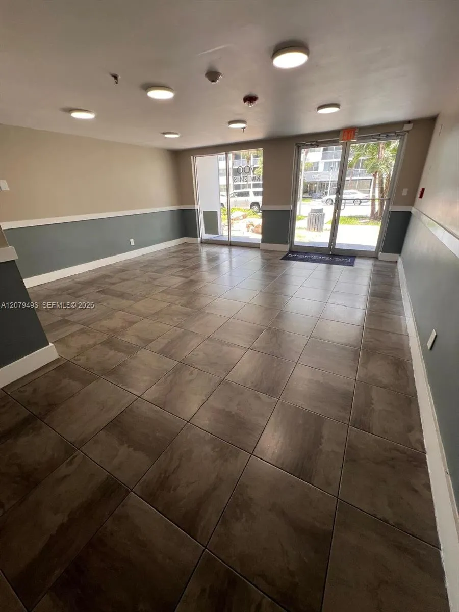 700 NW 214th St #411 Miami Gardens, FL 33169