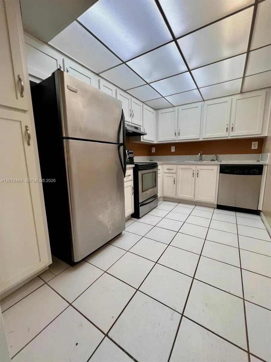 700 NW 214th St #411 Miami Gardens, FL 33169