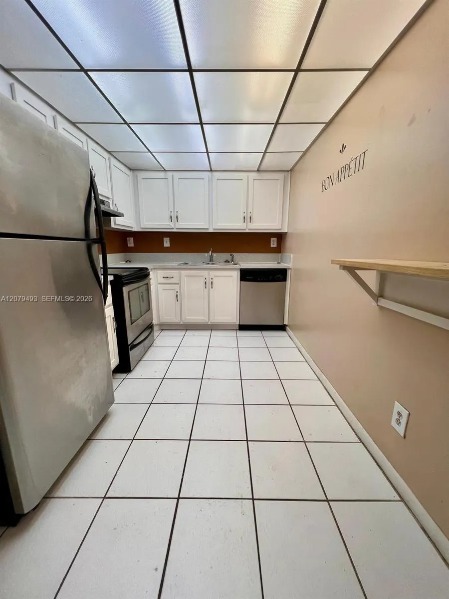 700 NW 214th St #411 Miami Gardens, FL 33169