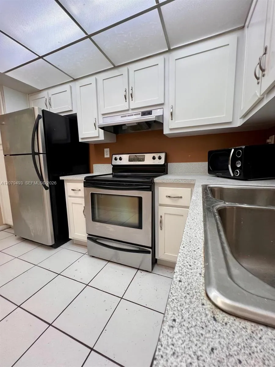 700 NW 214th St #411 Miami Gardens, FL 33169