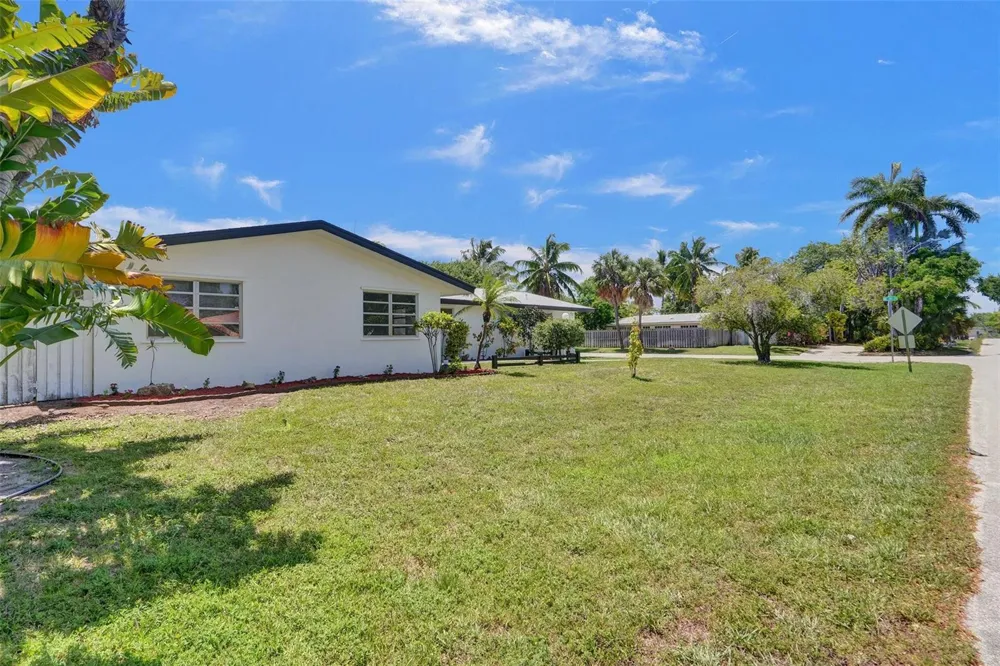 4017 NE 18th Avenue Oakland Park, FL 33334