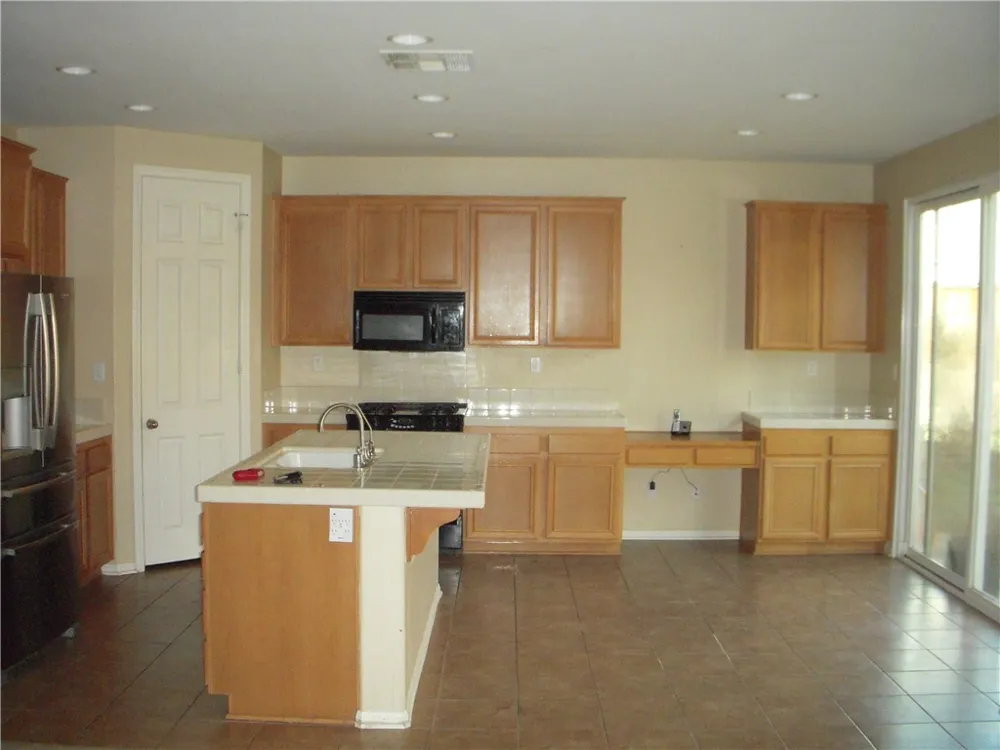 3046 Caper Bush Ct Hemet, CA 92545