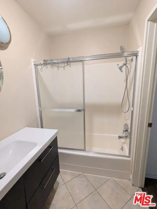 5412 Lindley Avenue #218 Encino, CA 91316