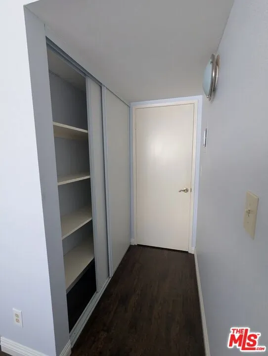 5412 Lindley Avenue #218 Encino, CA 91316