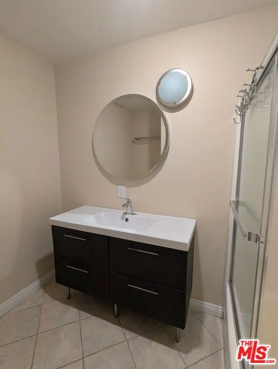 5412 Lindley Avenue #218 Encino, CA 91316