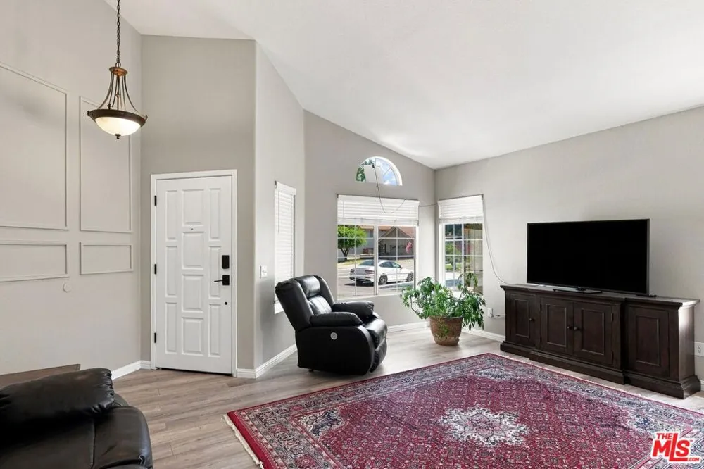 24529 Ridgewood Drive Murrieta, CA 92562