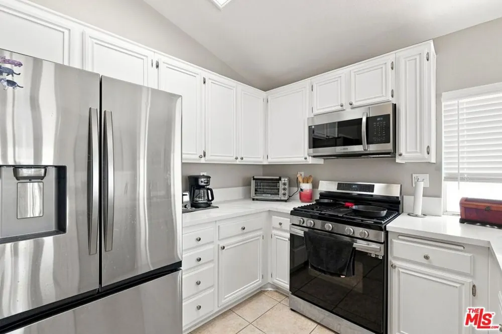 24529 Ridgewood Drive Murrieta, CA 92562