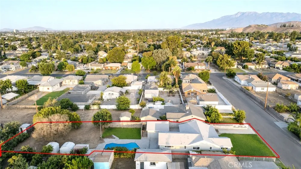 25513 Byron San Bernardino, CA 92404