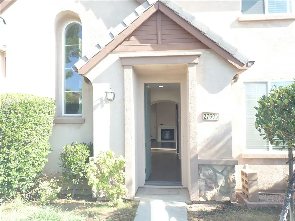 27605 Chicory Murrieta, CA 92562