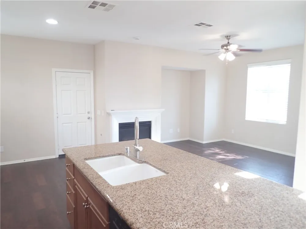 27605 Chicory Murrieta, CA 92562