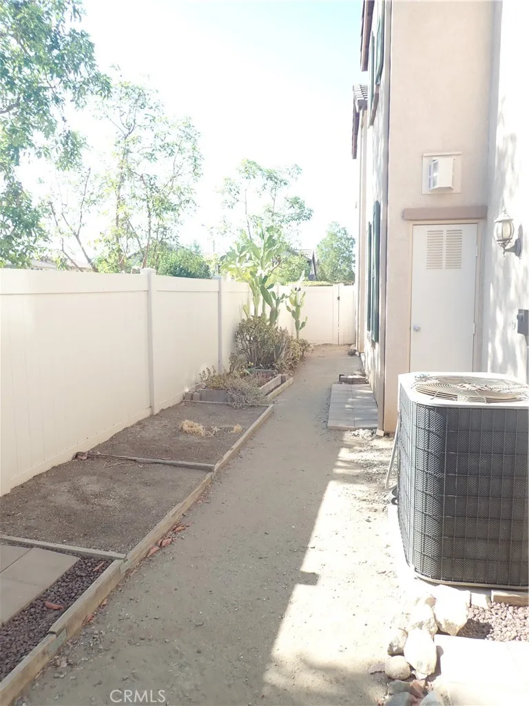 27605 Chicory Murrieta, CA 92562