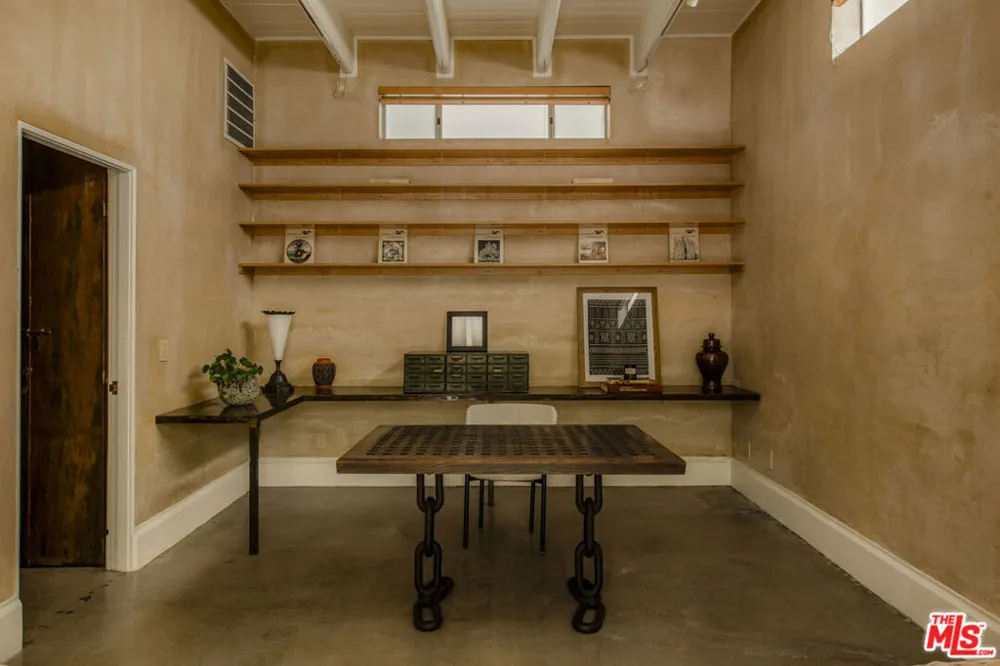 714 6th Avenue Venice, CA 90291