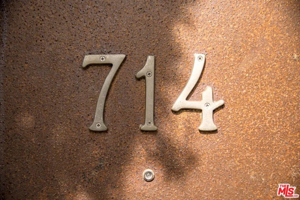 714 6th Avenue Venice, CA 90291