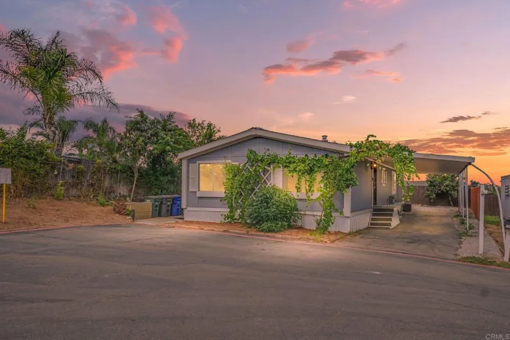 12505 Royal Road #SPC 66 El Cajon, CA 92021