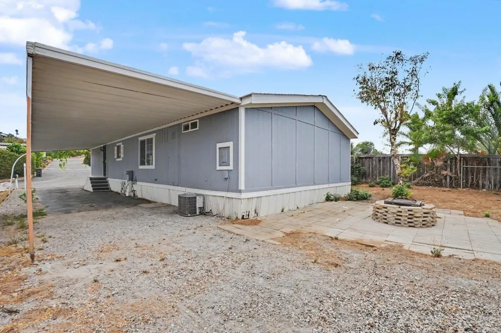 12505 Royal Road #SPC 66 El Cajon, CA 92021