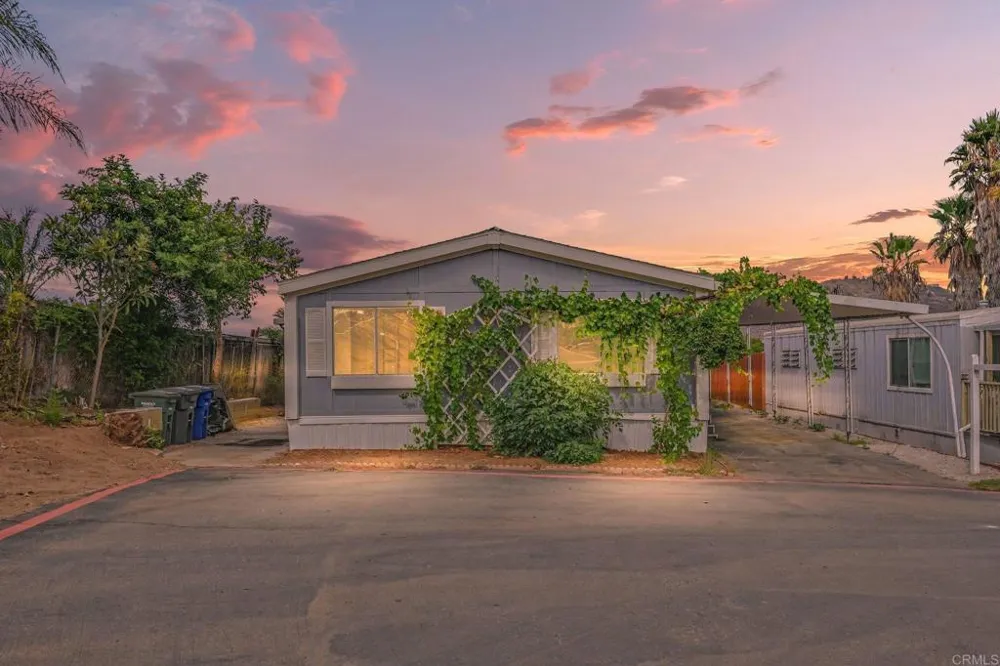 12505 Royal Road #SPC 66 El Cajon, CA 92021