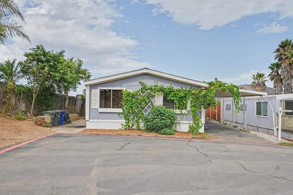 12505 Royal Road #SPC 66 El Cajon, CA 92021