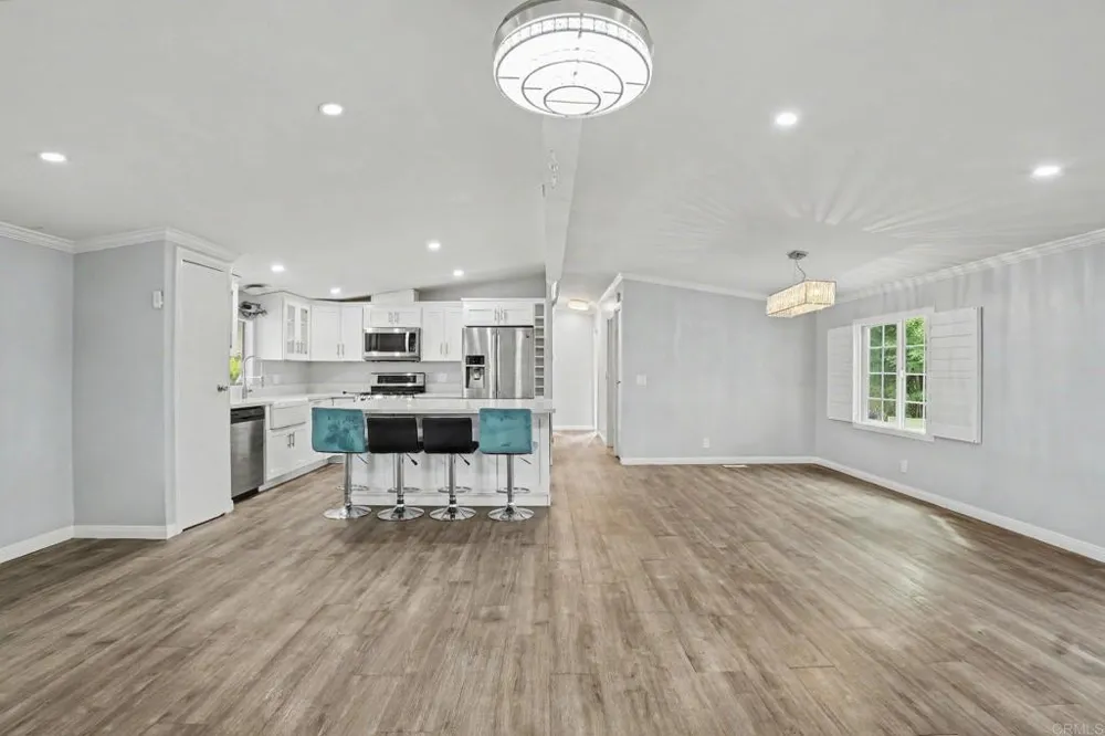 12505 Royal Road #SPC 66 El Cajon, CA 92021
