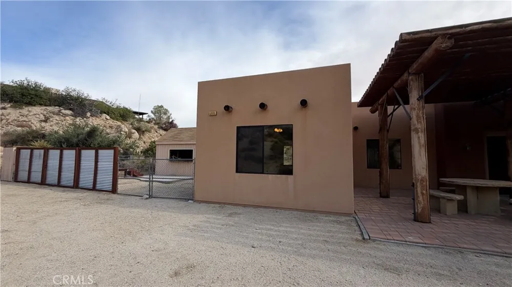 5935 Buena Suerte Yucca Valley, CA 92284